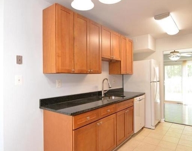 714 Hurley Avenue - Photo Thumbnail 4