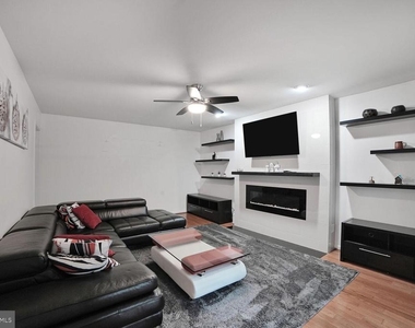 18420 Shady View Lane - Photo Thumbnail 11