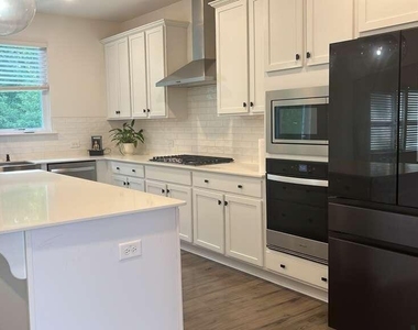 1316 Amos Pk Street - Photo Thumbnail 23