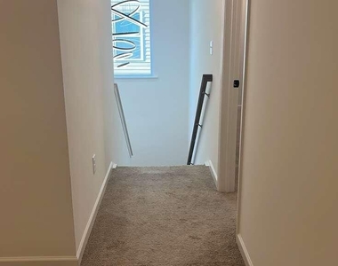 1316 Amos Pk Street - Photo Thumbnail 32