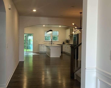 1316 Amos Pk Street - Photo Thumbnail 10