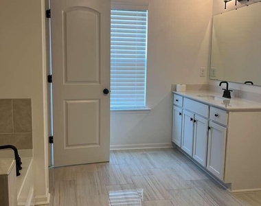 1316 Amos Pk Street - Photo Thumbnail 50