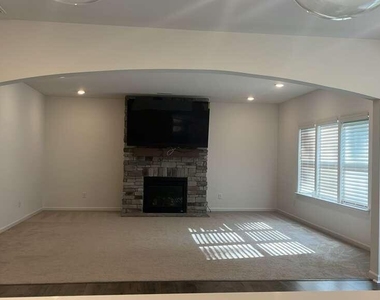 1316 Amos Pk Street - Photo Thumbnail 24