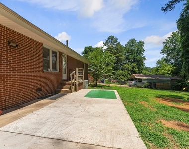 2808 Bardwell Road - Photo Thumbnail 21