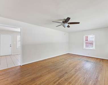 2808 Bardwell Road - Photo Thumbnail 3