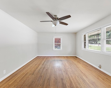 2808 Bardwell Road - Photo Thumbnail 4