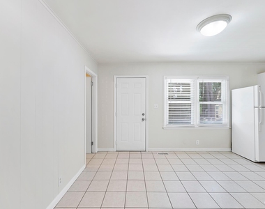 2808 Bardwell Road - Photo Thumbnail 6
