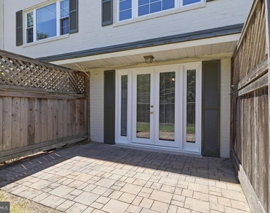 5364 Pooks Hill Road - Photo Thumbnail 15