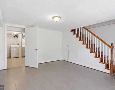 5364 Pooks Hill Road - Photo Thumbnail 11