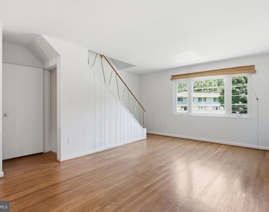 5364 Pooks Hill Road - Photo Thumbnail 2