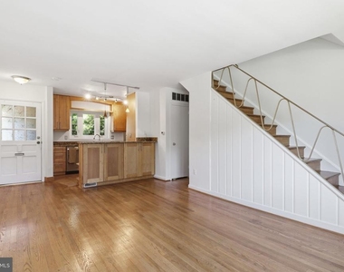 5364 Pooks Hill Road - Photo Thumbnail 3