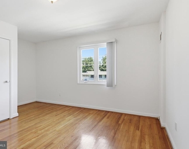 5364 Pooks Hill Road - Photo Thumbnail 7