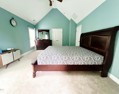1073 Gold Rock Lane - Photo Thumbnail 16