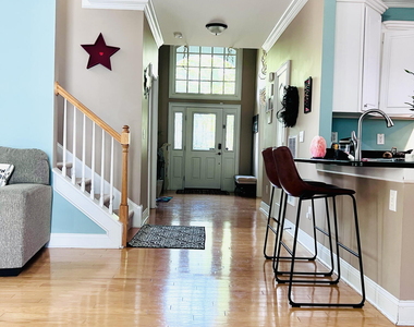 1073 Gold Rock Lane - Photo Thumbnail 3