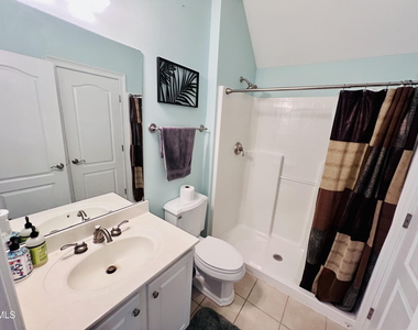 1073 Gold Rock Lane - Photo Thumbnail 13