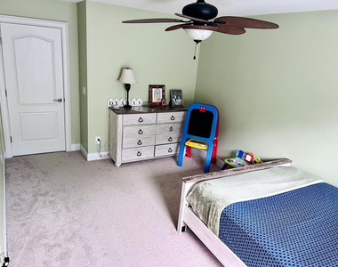 1073 Gold Rock Lane - Photo Thumbnail 23