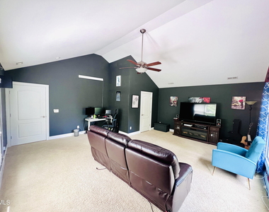 1073 Gold Rock Lane - Photo Thumbnail 27