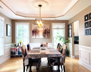 1073 Gold Rock Lane - Photo Thumbnail 10