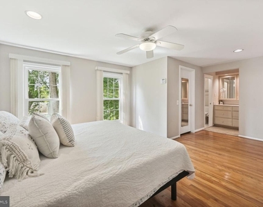 12904 North Commons Way - Photo Thumbnail 18