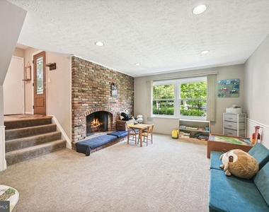12904 North Commons Way - Photo Thumbnail 5