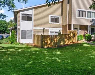 18531 Bay Leaf Way - Photo Thumbnail 28