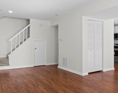 18531 Bay Leaf Way - Photo Thumbnail 12