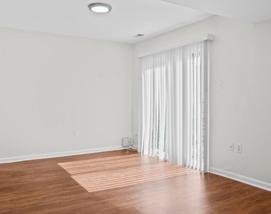 18531 Bay Leaf Way - Photo Thumbnail 11