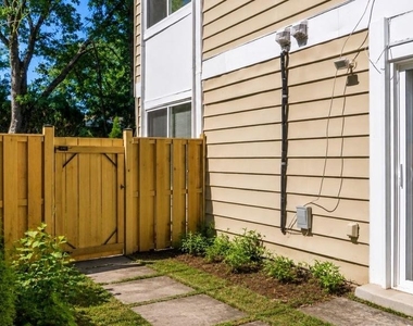 18531 Bay Leaf Way - Photo Thumbnail 30