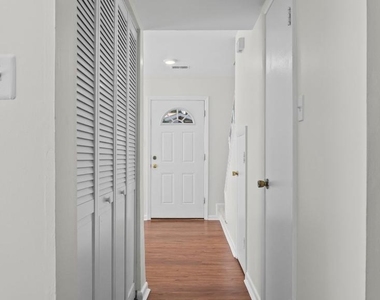 18531 Bay Leaf Way - Photo Thumbnail 16