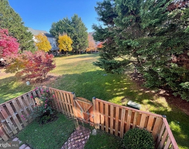 10136 Treble Court - Photo Thumbnail 24