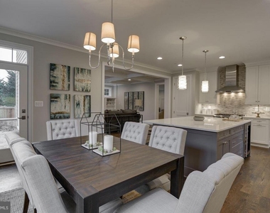5700 Tanglewood Drive - Photo Thumbnail 15
