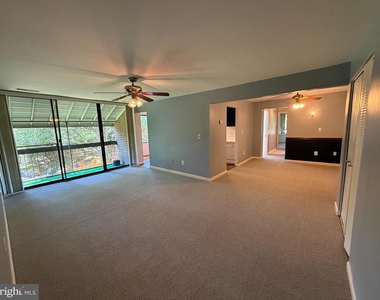 8709 Hayshed Lane - Photo Thumbnail 11