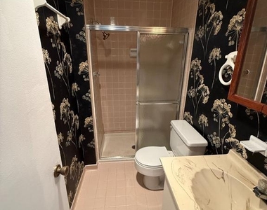 8709 Hayshed Lane - Photo Thumbnail 20