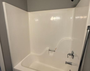2842 Beckon Drive - Photo Thumbnail 9