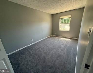 2842 Beckon Drive - Photo Thumbnail 11