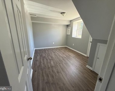 2842 Beckon Drive - Photo Thumbnail 12