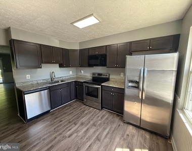 2842 Beckon Drive - Photo Thumbnail 2