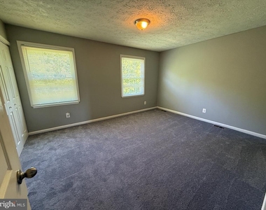 2842 Beckon Drive - Photo Thumbnail 6