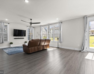 6247 Walleye Pl - Photo Thumbnail 6