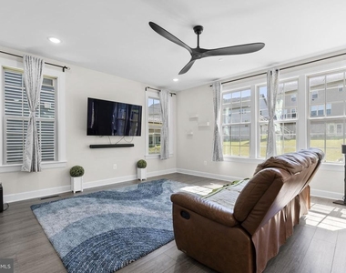 6247 Walleye Pl - Photo Thumbnail 10