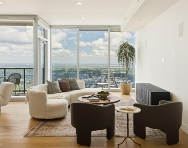 600 Guadalupe St - Photo Thumbnail 1