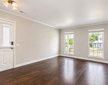 3447 Iris Place - Photo Thumbnail 3
