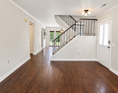 3447 Iris Place - Photo Thumbnail 5
