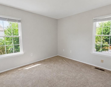 3447 Iris Place - Photo Thumbnail 25