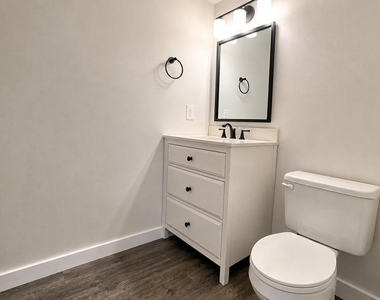 3447 Iris Place - Photo Thumbnail 14