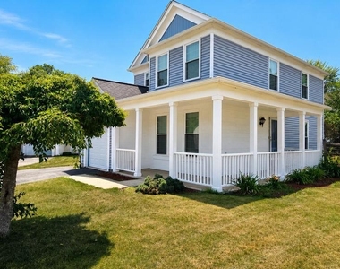 3447 Iris Place - Photo Thumbnail 2