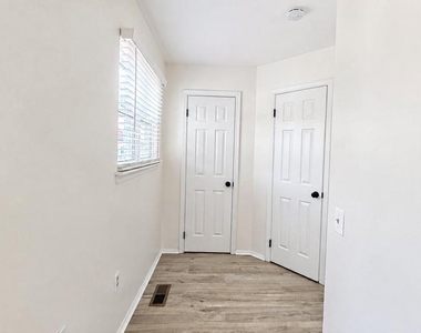 3447 Iris Place - Photo Thumbnail 21