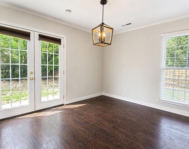3447 Iris Place - Photo Thumbnail 7