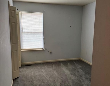 11295 Sitting Bull Circle - Photo Thumbnail 21