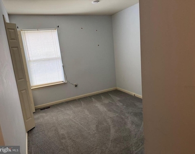 11295 Sitting Bull Circle - Photo Thumbnail 22